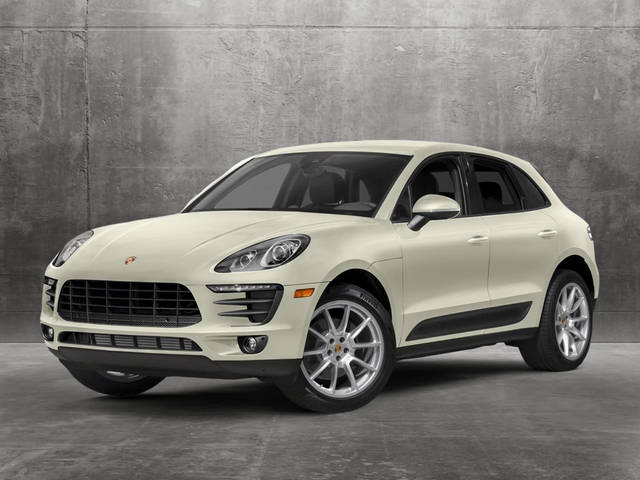 2017 Porsche Macan  AWD photo