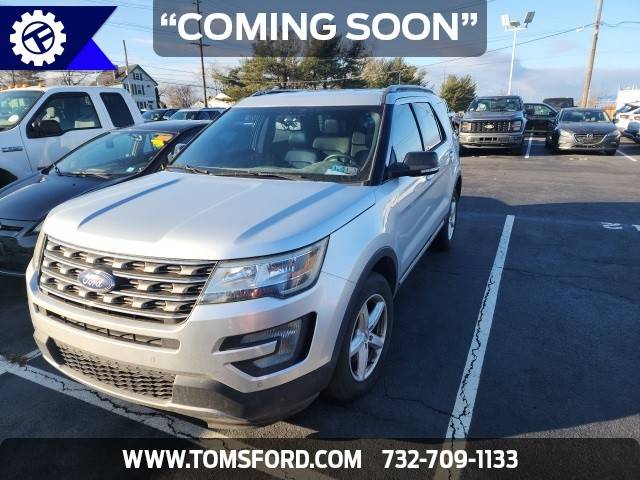 2017 Ford Explorer XLT 4WD photo