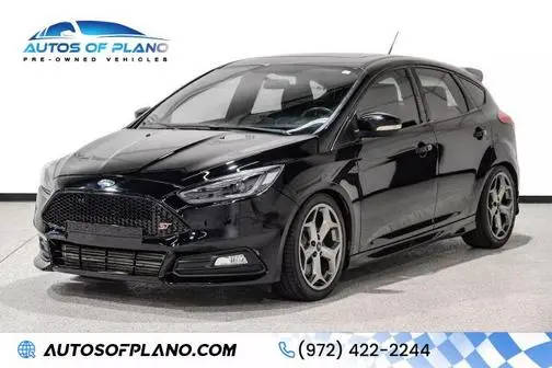 2016 Ford Focus ST FWD photo