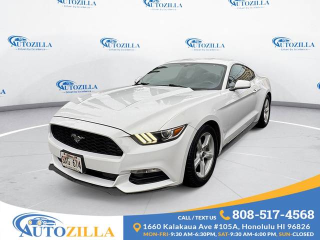 2017 Ford Mustang V6 RWD photo