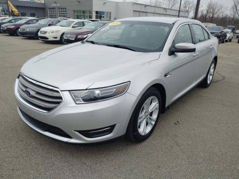 2016 Ford Taurus SEL AWD photo