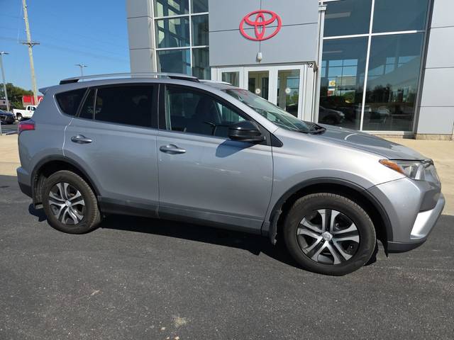 2016 Toyota RAV4 LE AWD photo