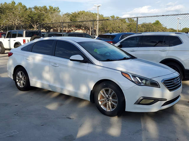 2017 Hyundai Sonata SE FWD photo