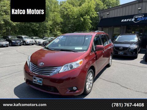 2016 Toyota Sienna XLE Premium AWD photo