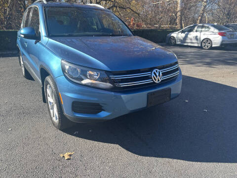 2017 Volkswagen Tiguan Wolfsburg Edition AWD photo