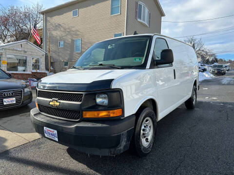 2017 Chevrolet Express Cargo  RWD photo