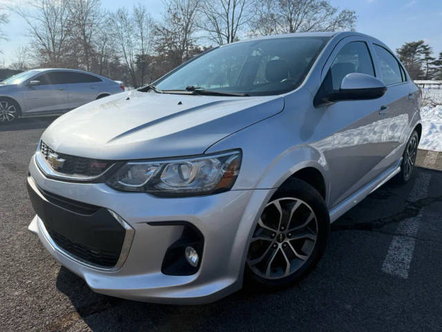 2017 Chevrolet Sonic LT FWD photo