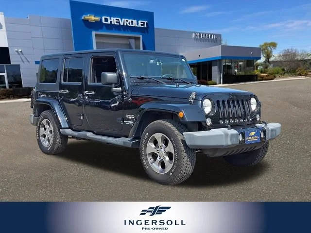 2016 Jeep Wrangler Unlimited Sahara 4WD photo