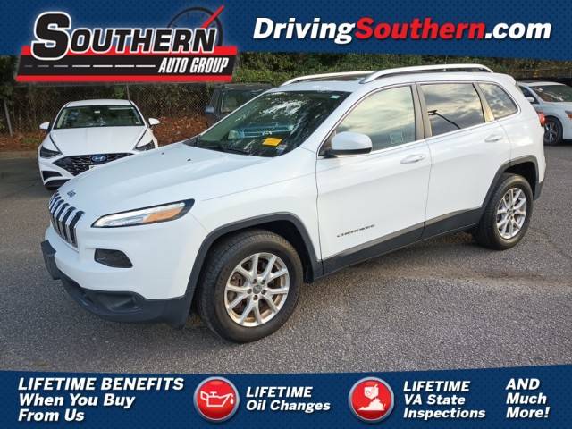 2017 Jeep Cherokee Latitude FWD photo