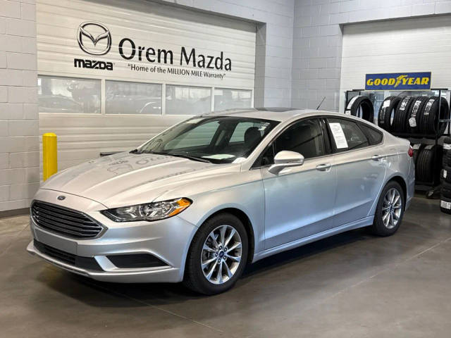 2017 Ford Fusion SE FWD photo