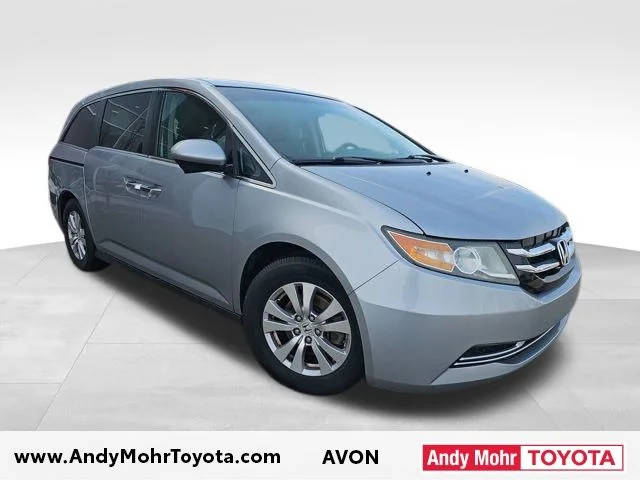 2016 Honda Odyssey SE FWD photo