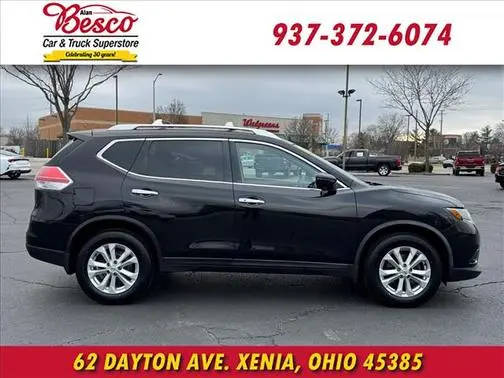 2016 Nissan Rogue SV AWD photo