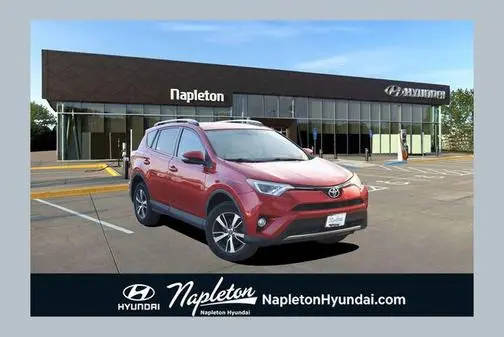 2016 Toyota RAV4 XLE FWD photo