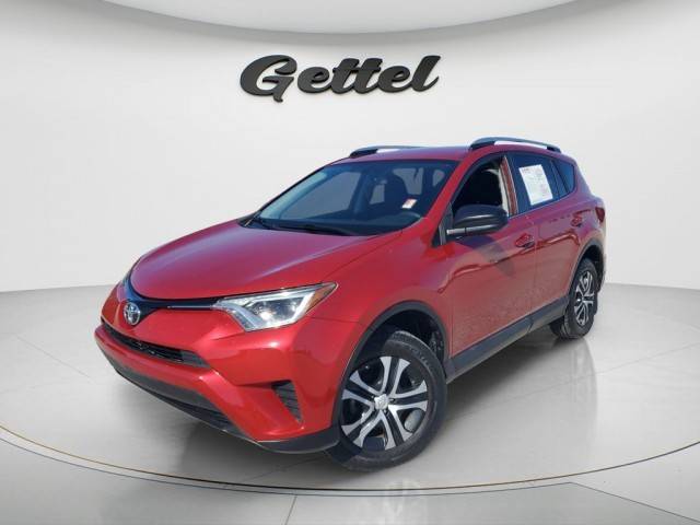 2016 Toyota RAV4 LE FWD photo