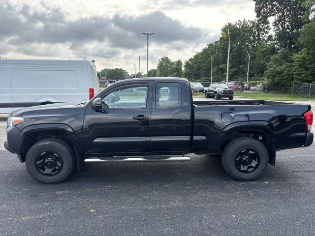 2016 Toyota Tacoma SR 4WD photo