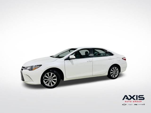 2017 Toyota Camry XLE FWD photo