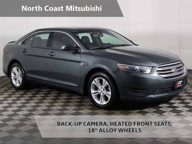2016 Ford Taurus SEL FWD photo