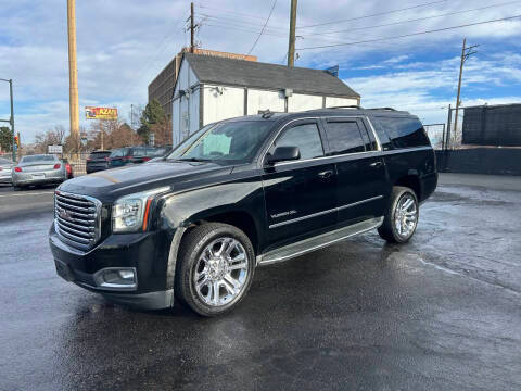 2016 GMC Yukon XL SLT 4WD photo