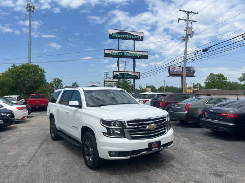 2016 Chevrolet Suburban LT 4WD photo