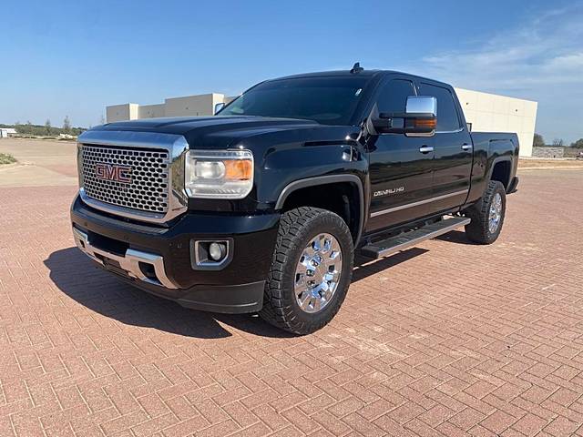 2016 GMC Sierra 2500HD Denali 4WD photo