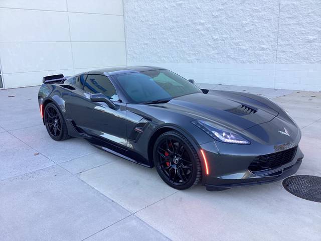 2017 Chevrolet Corvette Grand Sport 2LT RWD photo