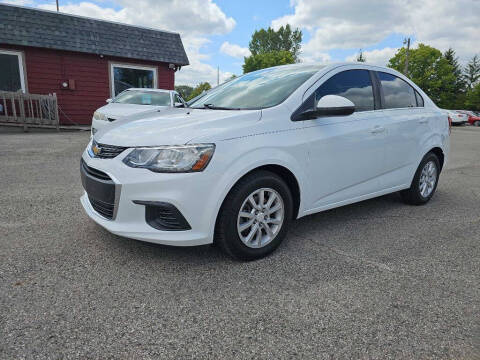 2017 Chevrolet Sonic LT FWD photo