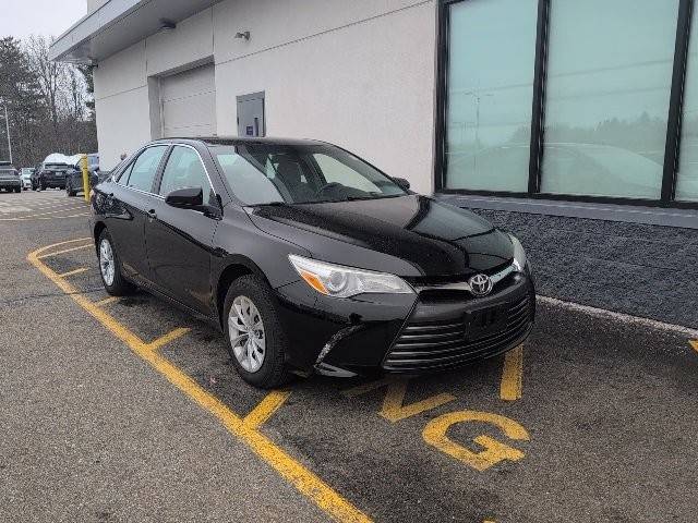 2017 Toyota Camry LE FWD photo
