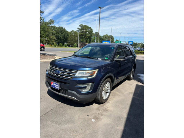 2017 Ford Explorer XLT FWD photo