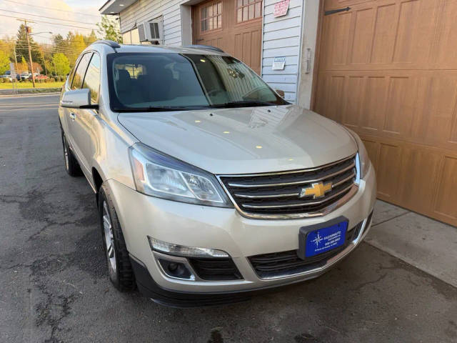 2016 Chevrolet Traverse LT AWD photo