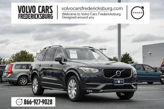 2016 Volvo XC90 T6 Momentum AWD photo