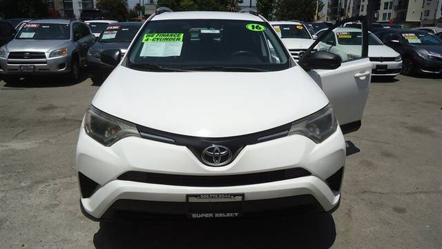 2016 Toyota RAV4 LE FWD photo