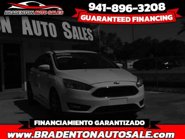 2016 Ford Focus SE FWD photo