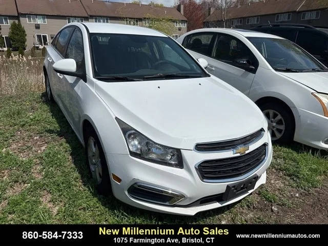 2016 Chevrolet Cruze LT FWD photo