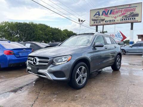 2017 Mercedes-Benz GLC-Class GLC 300 RWD photo