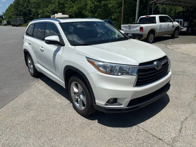 2016 Toyota Highlander Limited Platinum AWD photo