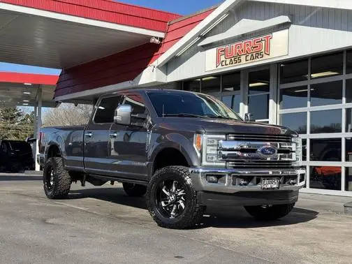 2017 Ford F-250 Super Duty Lariat 4WD photo