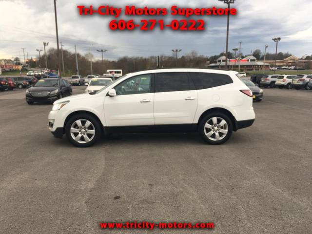 2017 Chevrolet Traverse LT AWD photo