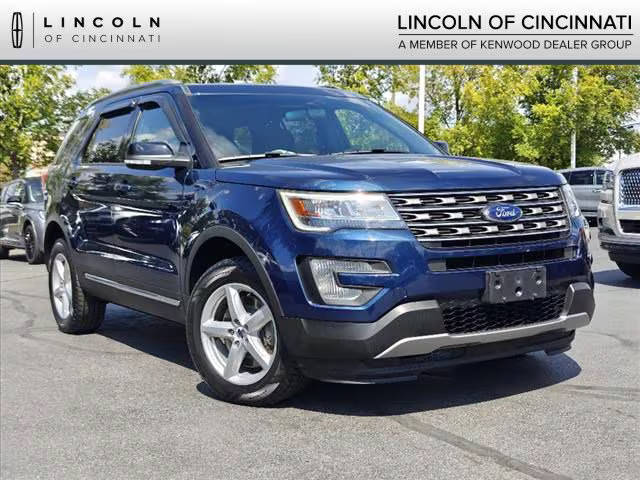 2017 Ford Explorer XLT 4WD photo