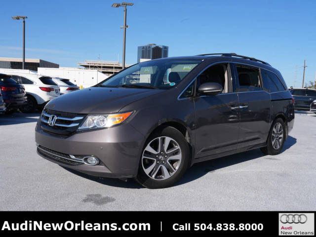 2016 Honda Odyssey Touring FWD photo