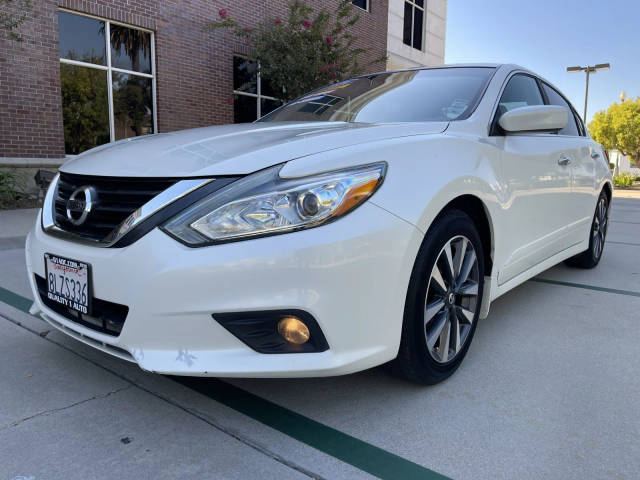 2016 Nissan Altima 2.5 SV FWD photo