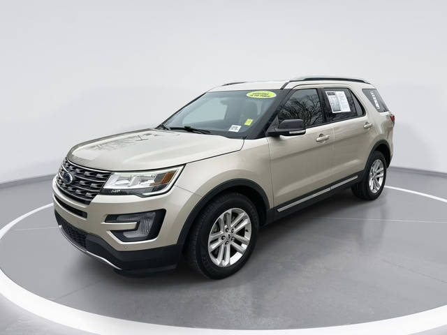 2017 Ford Explorer XLT FWD photo