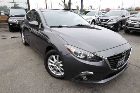 2016 Mazda 3 i Grand Touring FWD photo