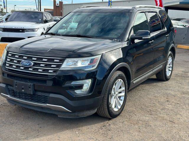 2017 Ford Explorer XLT FWD photo