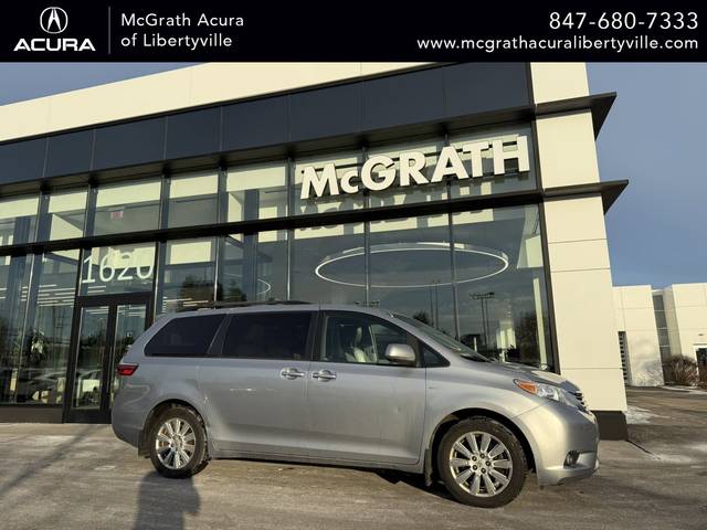 2017 Toyota Sienna XLE Premium AWD photo