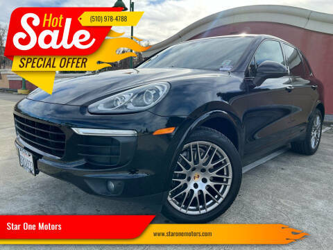 2017 Porsche Cayenne Platinum Edition AWD photo