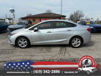 2017 Chevrolet Cruze LT FWD photo