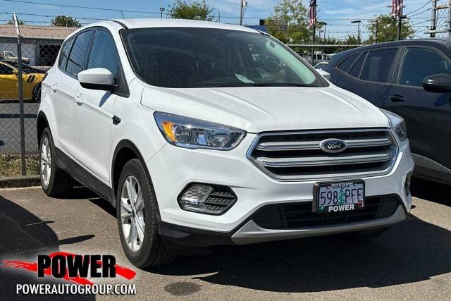 2017 Ford Escape SE 4WD photo