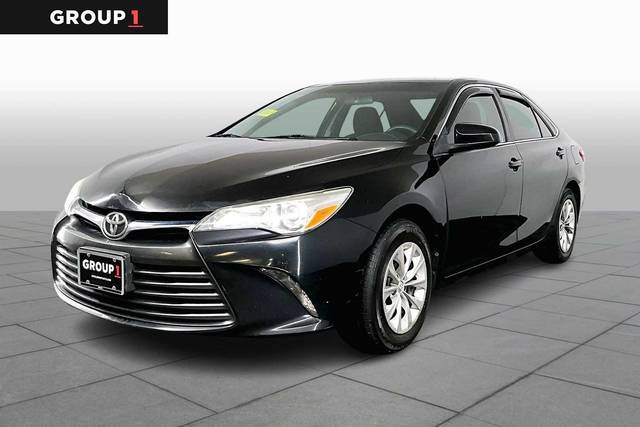 2017 Toyota Camry LE FWD photo