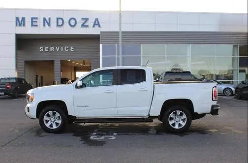 2016 GMC Canyon 4WD SLE 4WD photo