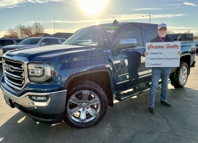 2017 GMC Sierra 1500 SLT 4WD photo